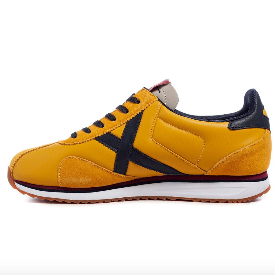 Munich Mens Sapporo 90 Leather Trainer - Yellow / Navy